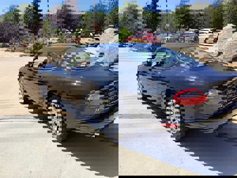 Used 2000 Jaguar XK8 Coupe image 12