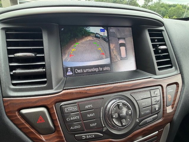 Used 2019 Nissan Pathfinder Platinum FWD image 18