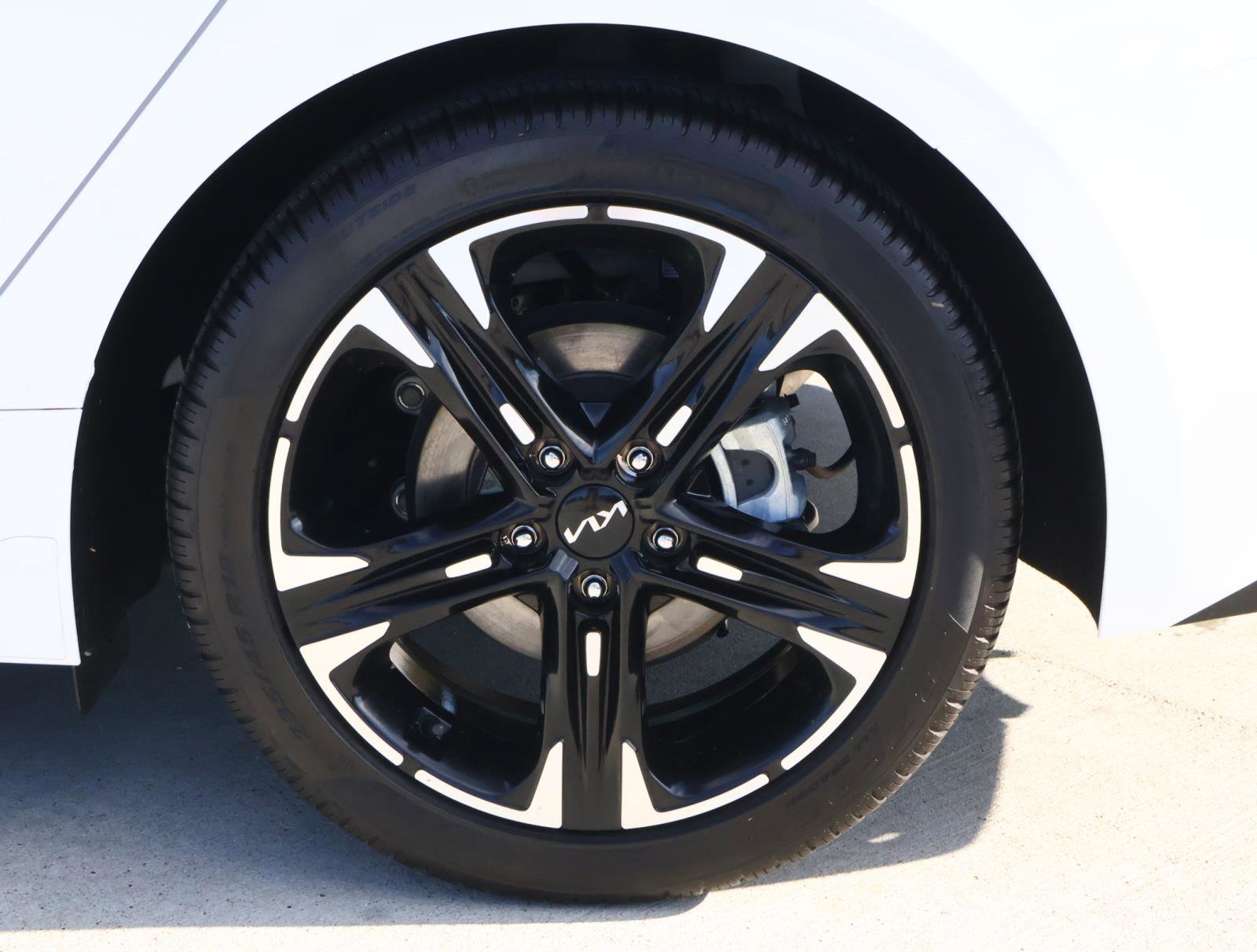 Used 2024 Kia K5 GT-Line image 8