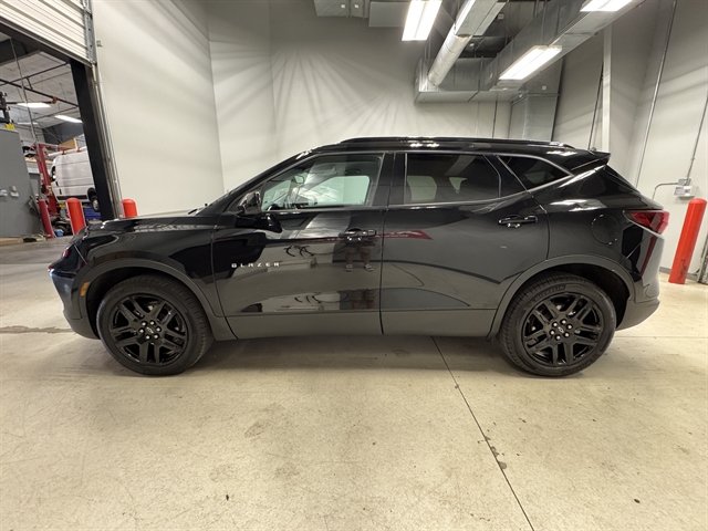 Used 2023 Chevrolet Blazer LT w/ Convenience Package AWD/4WD image 5