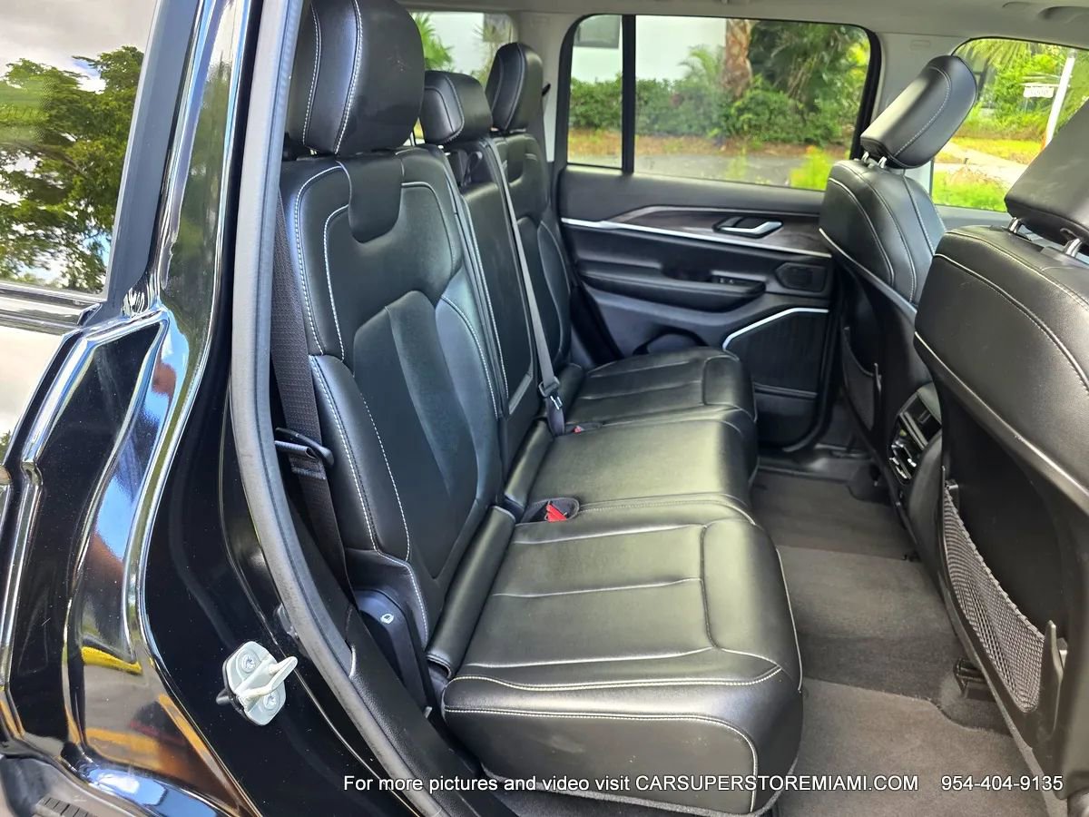Used 2023 Jeep Grand Cherokee 4WD 4xe image 46