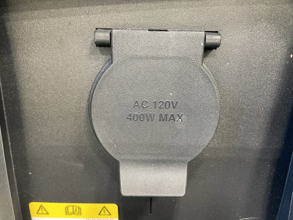 Used 2023 Ford F150 Lariat w/ Equipment Group 502A High image 12