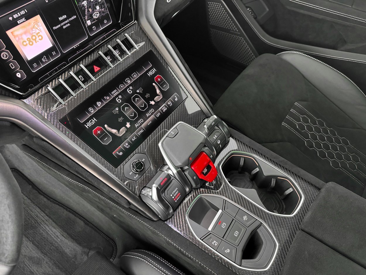 Used 2024 Lamborghini Urus Performante image 20