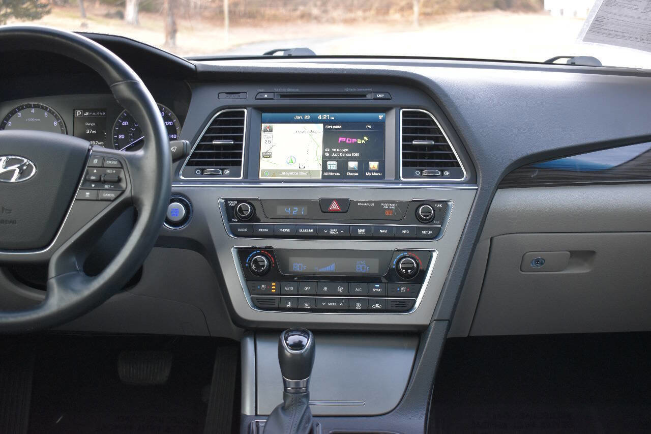 Used 2015 Hyundai Sonata Limited w/ Option Group 06 image 27