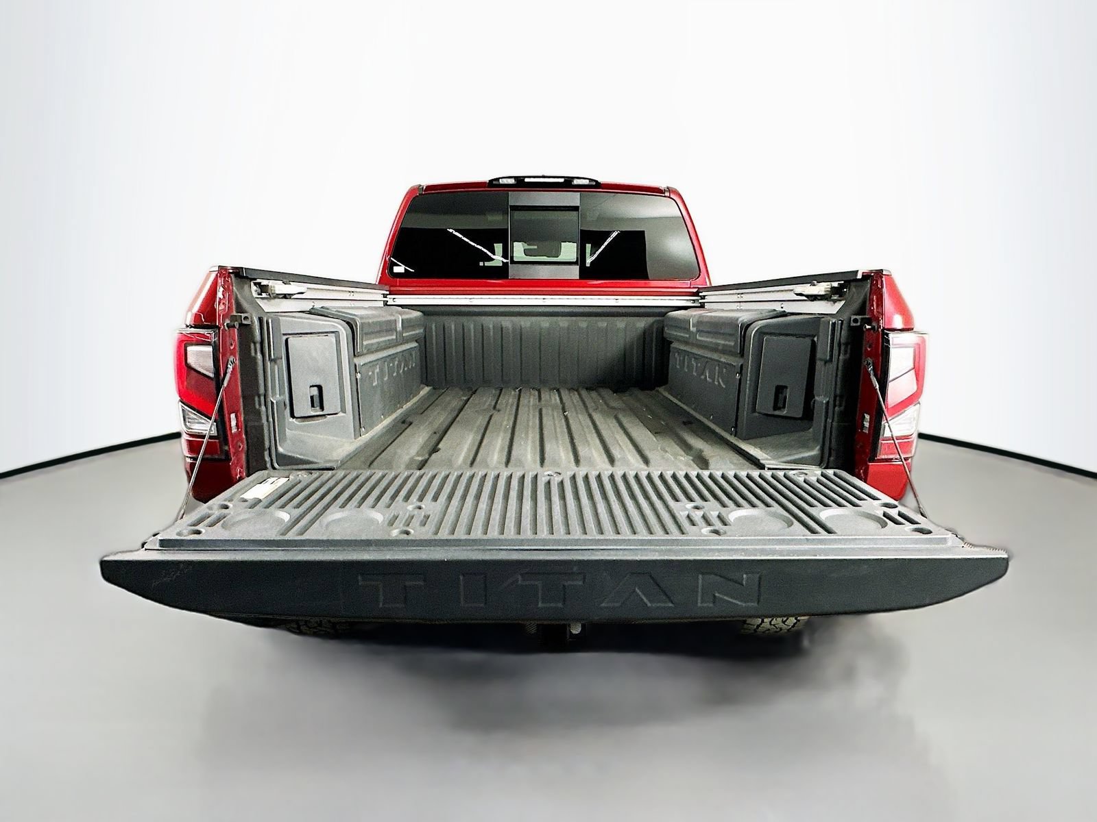 Used 2023 Nissan Titan Platinum Reserve w/ Moonroof Package AWD/4WD image 28