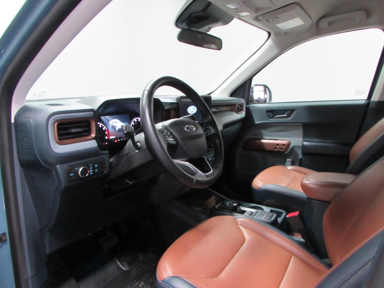 Used 2022 Ford Maverick Lariat w/ Lariat Luxury Package image 13