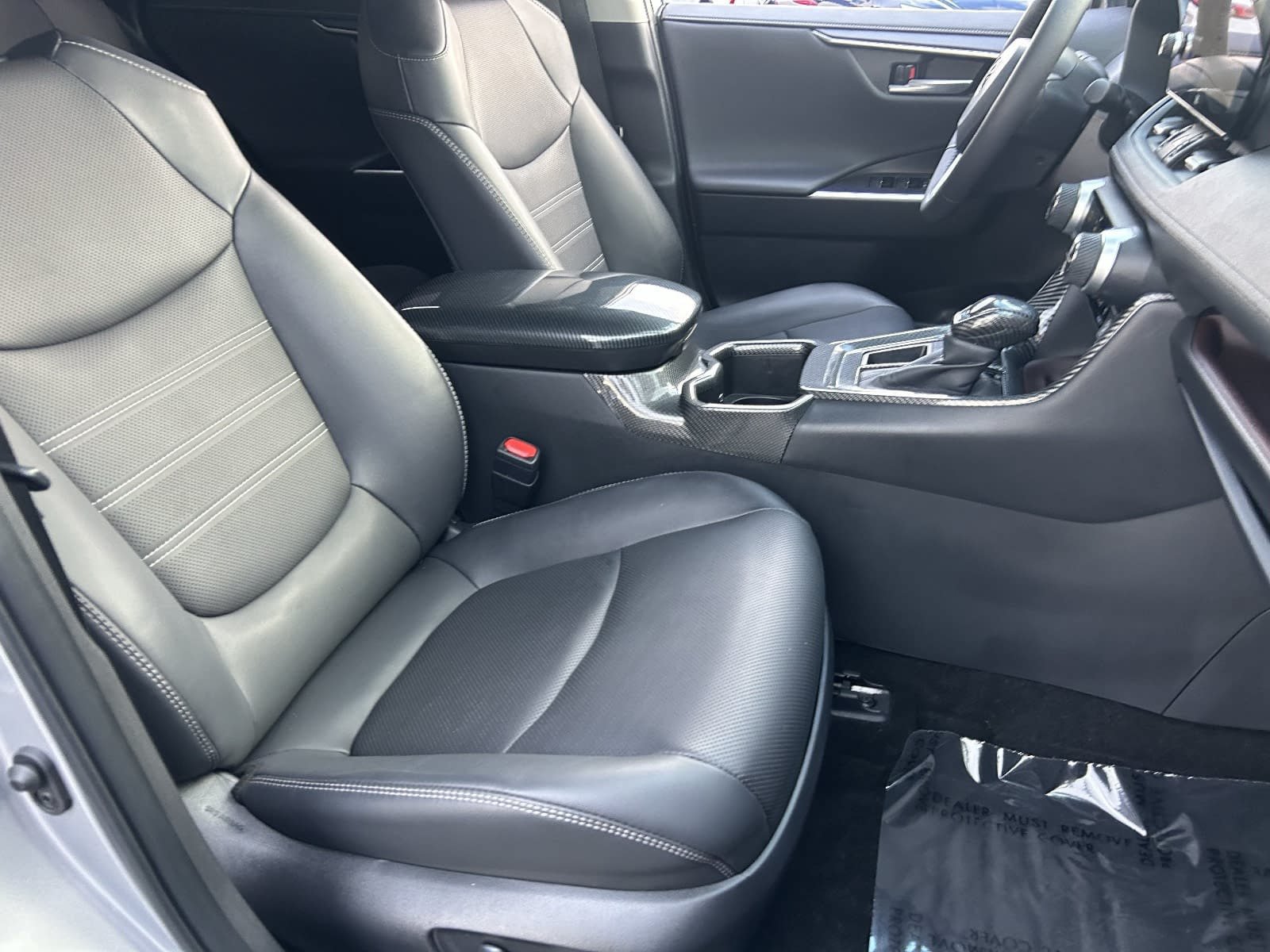 Used 2025 Toyota RAV4 Limited w/ Advanced Technology Package FWD image 14