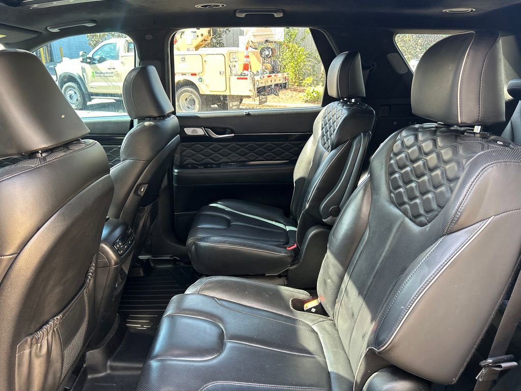 Used 2021 Hyundai Palisade Calligraphy w/ Cargo Package image 14