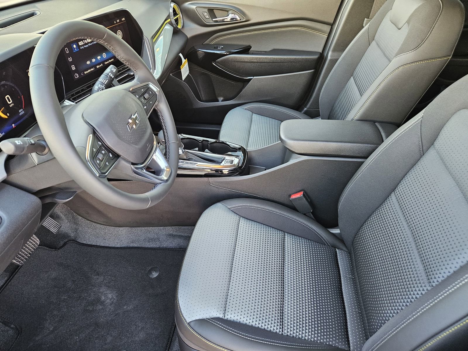 New 2026 Chevrolet Trax LT w/ Driver Confidence Package image 16