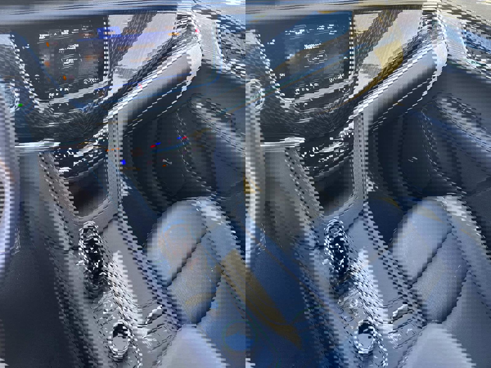 Certified 2025 Cadillac XT6 Premium Luxury image 26