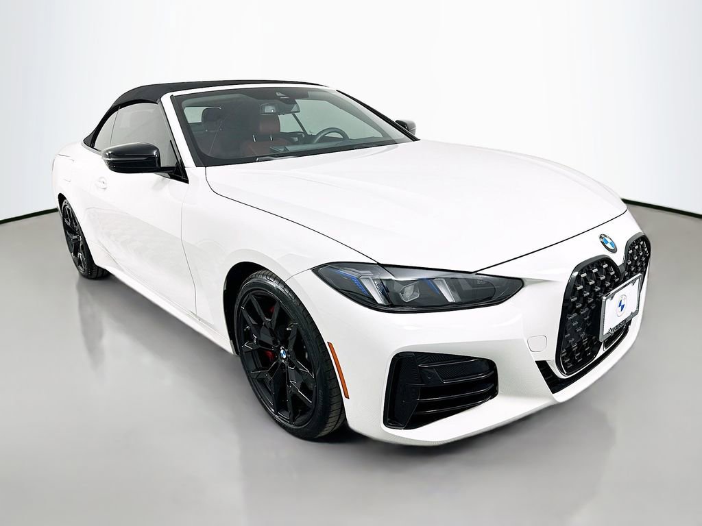 Used 2025 BMW 430i Convertible w/ M Sport Package image 3