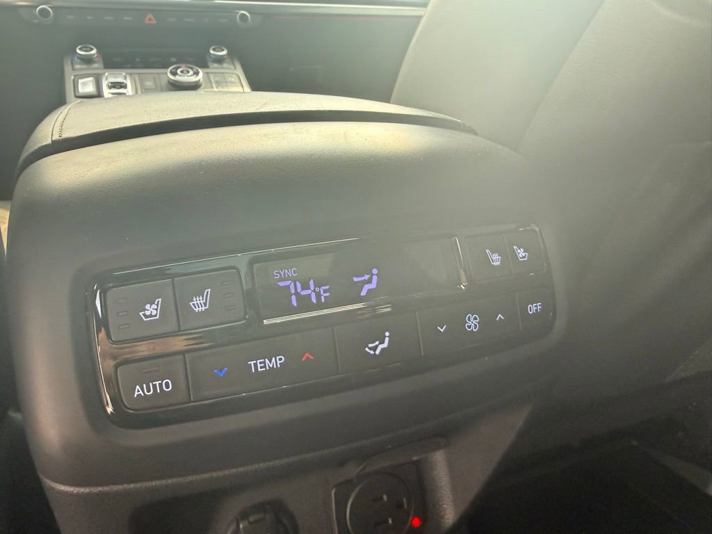 Used 2025 Hyundai Palisade Calligraphy image 21