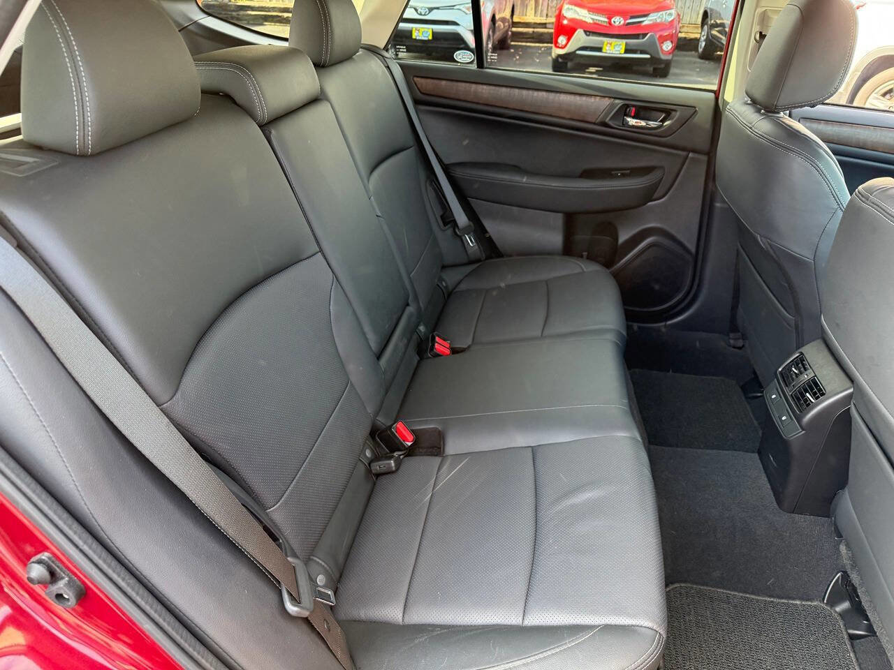 Used 2016 Subaru Outback 2.5i Limited AWD/4WD image 39
