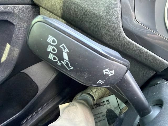 Used 2020 Volkswagen Tiguan SE FWD image 45