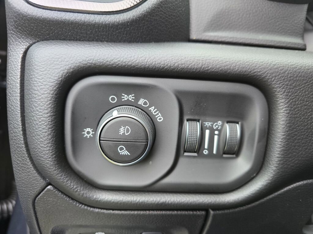 New 2026 RAM 1500 RHO image 25