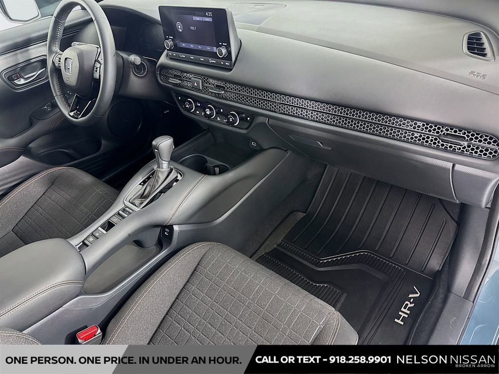 Used 2024 Honda HR-V Sport image 27