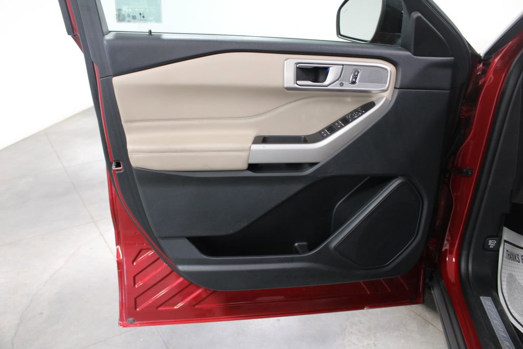 Used 2024 Ford Explorer Limited image 24