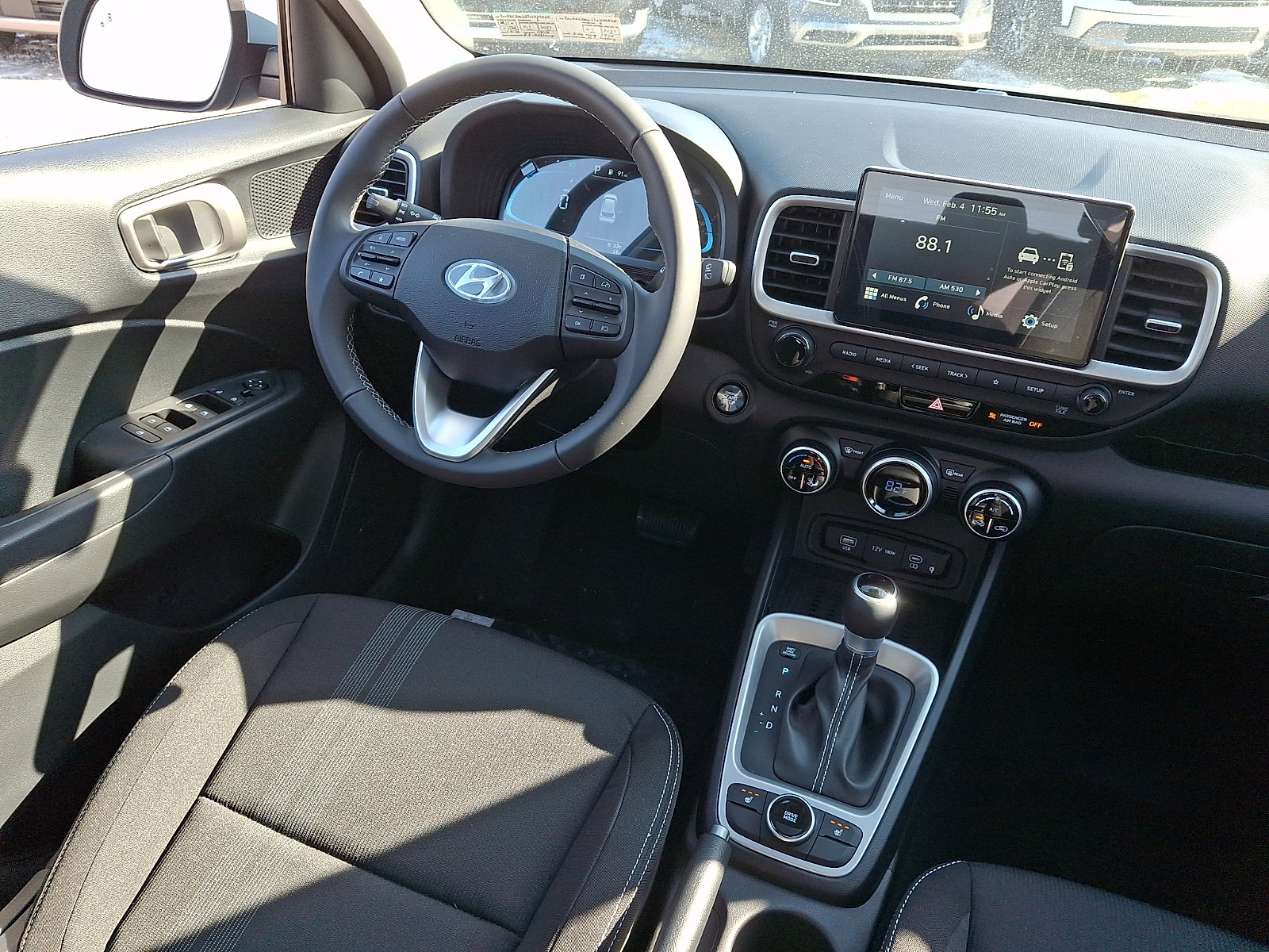 New 2026 Hyundai Venue SEL FWD image 9