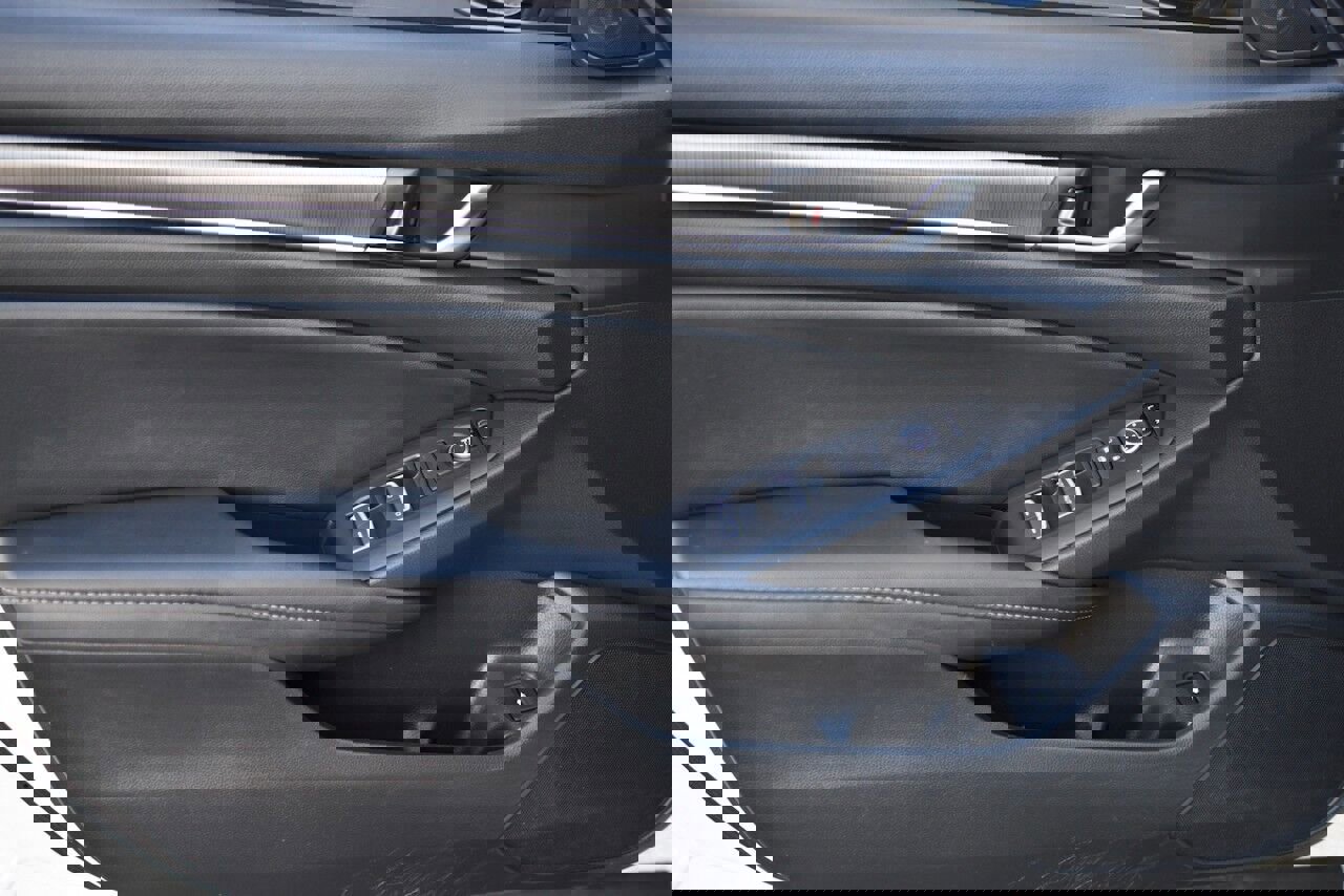 Used 2020 Honda Accord Sport image 9