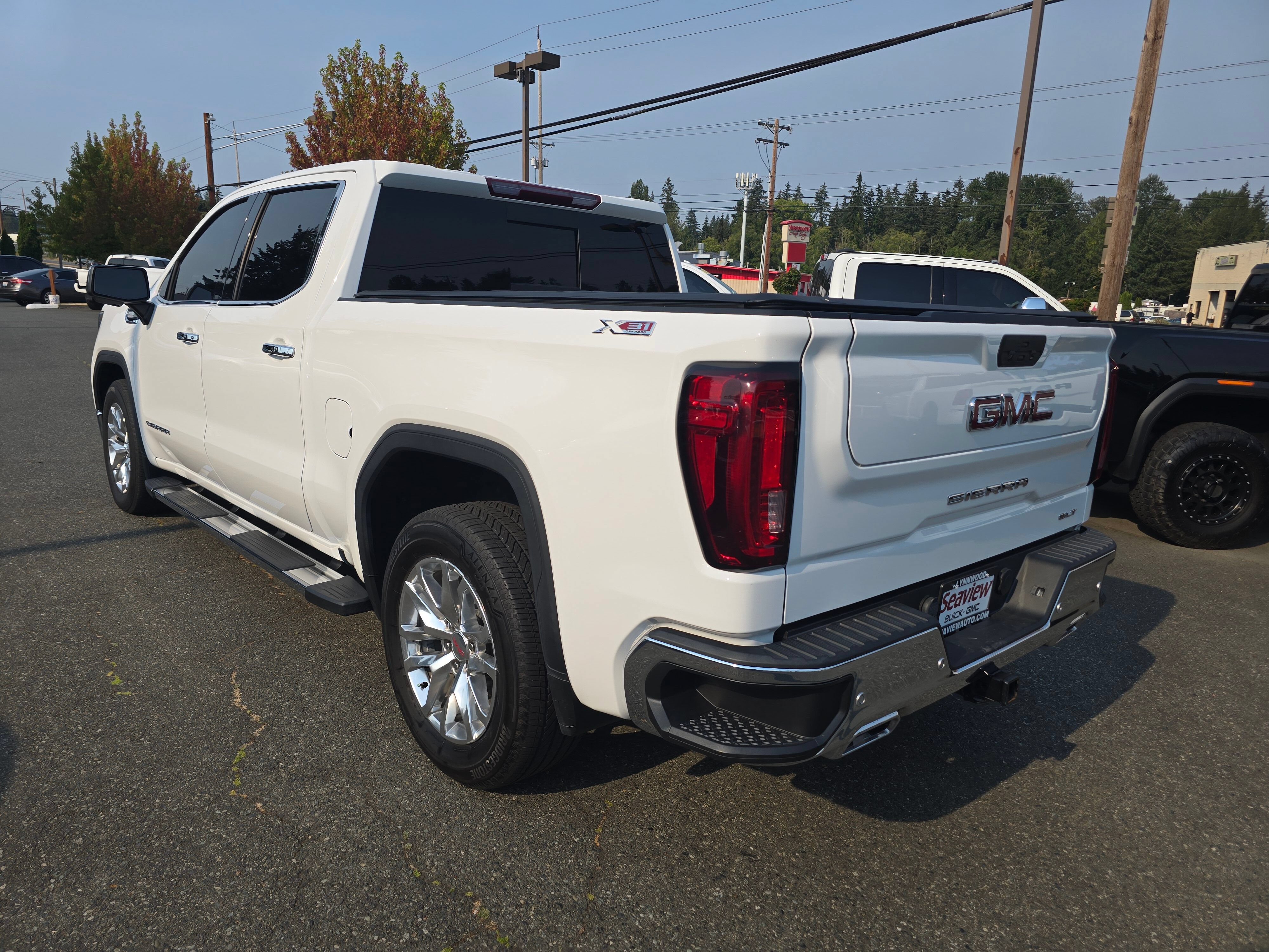 Used 2020 GMC Sierra 1500 SLT w/ SLT Premium Plus Package AWD/4WD image 4