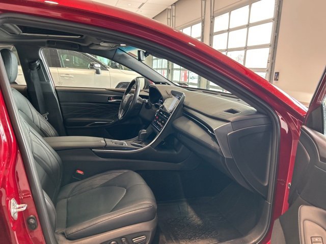 Used 2021 Toyota Avalon Limited w/ Advanced Safety Package image 18
