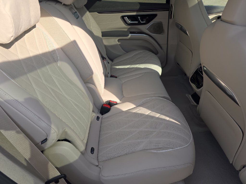 New 2027 Mercedes-Benz EQS 400 4MATIC SUV image 20