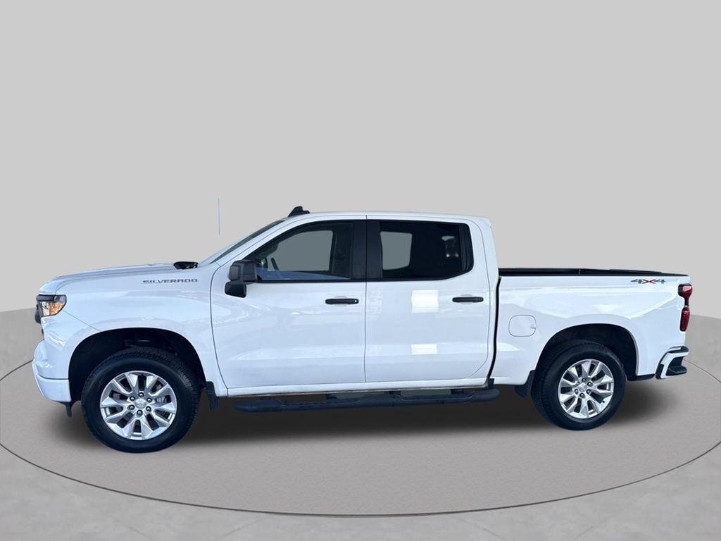 Used 2022 Chevrolet Silverado 1500 Custom AWD/4WD image 3