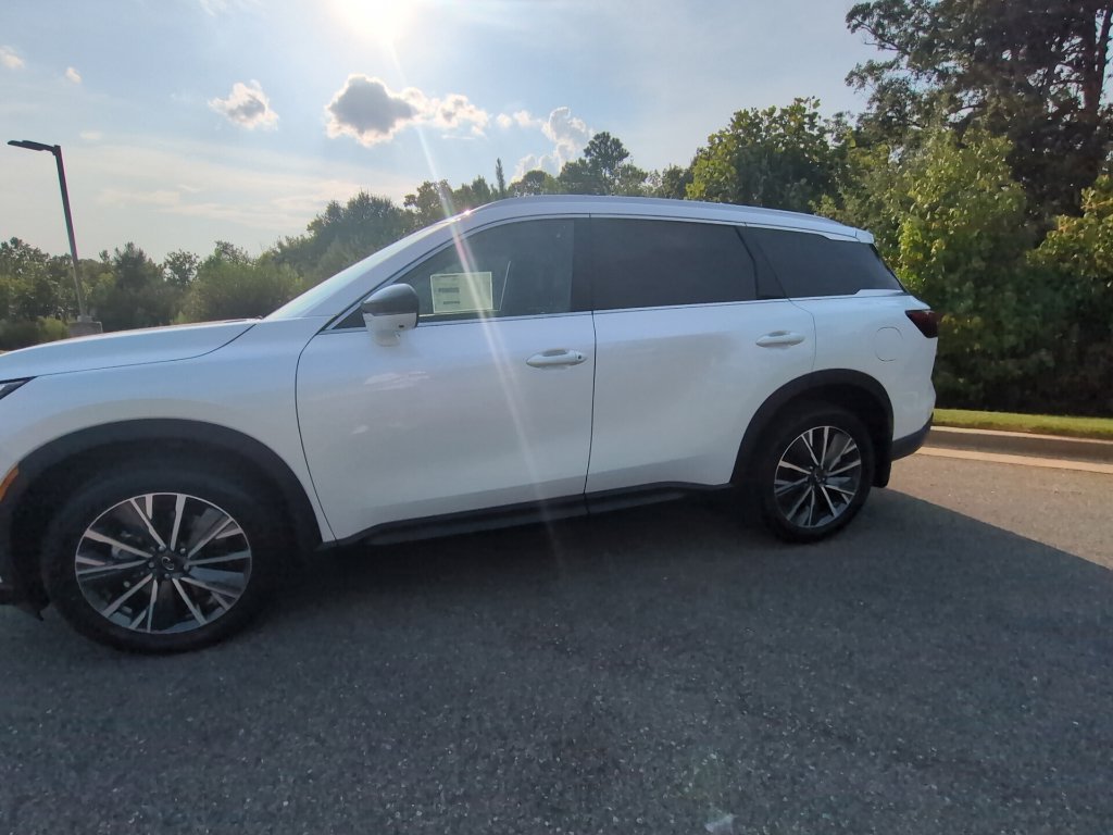 New 2027 INFINITI QX60 Luxe w/ Cargo Package AWD/4WD image 5
