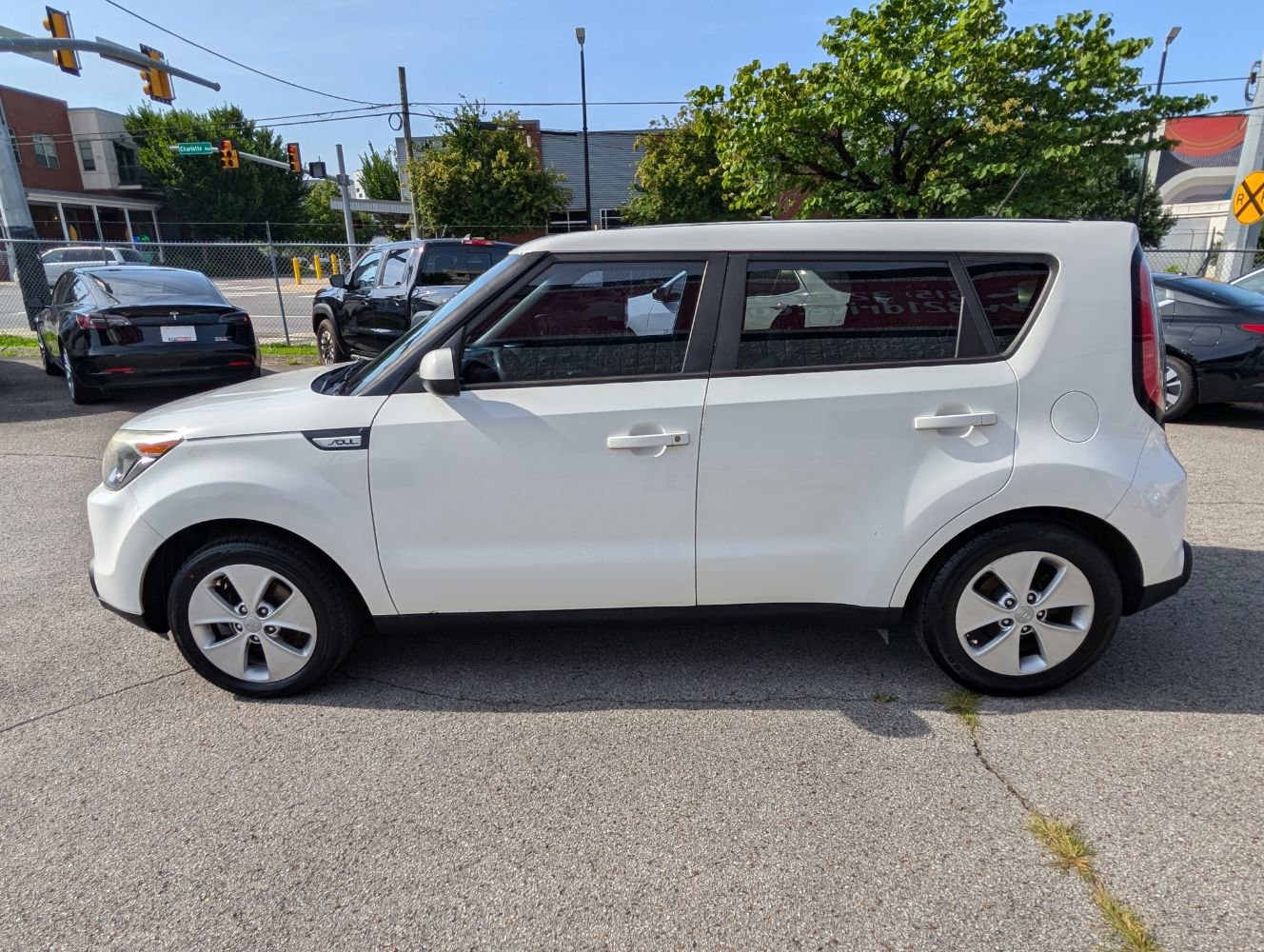 Used 2016 Kia Soul image 9