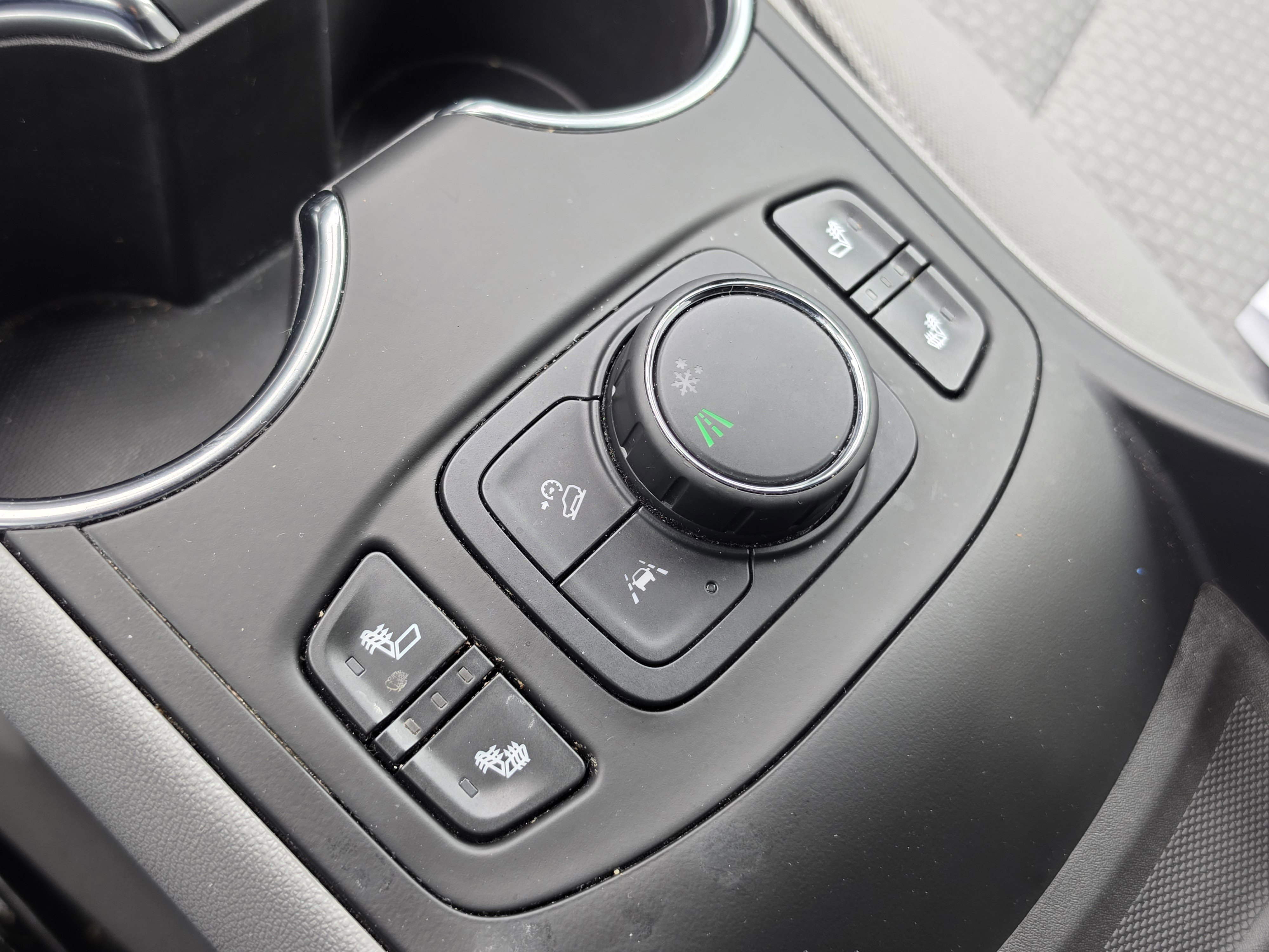 Certified 2024 GMC Terrain SLE w/ Driver Convenience Package FWD image 26