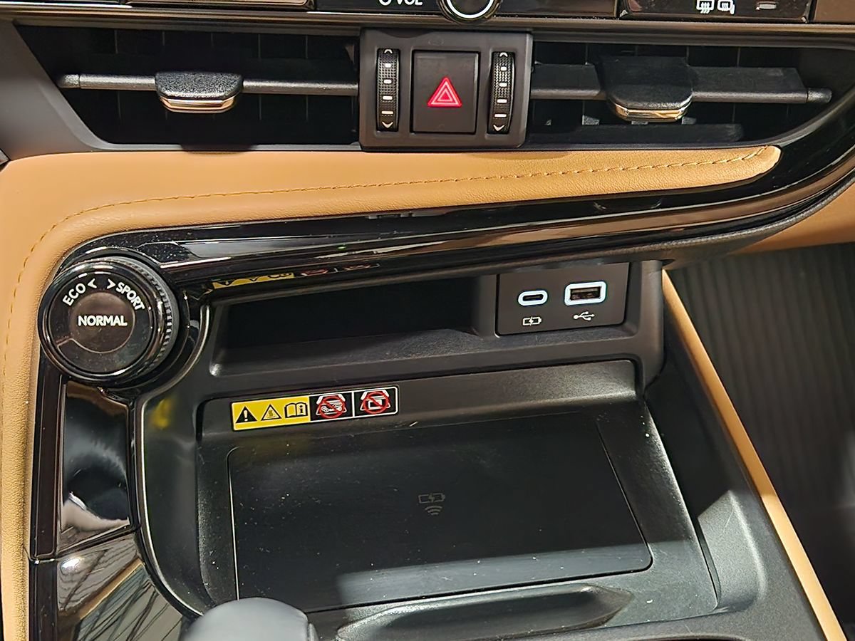 Used 2025 Lexus NX 250 FWD w/ Premium Package image 37