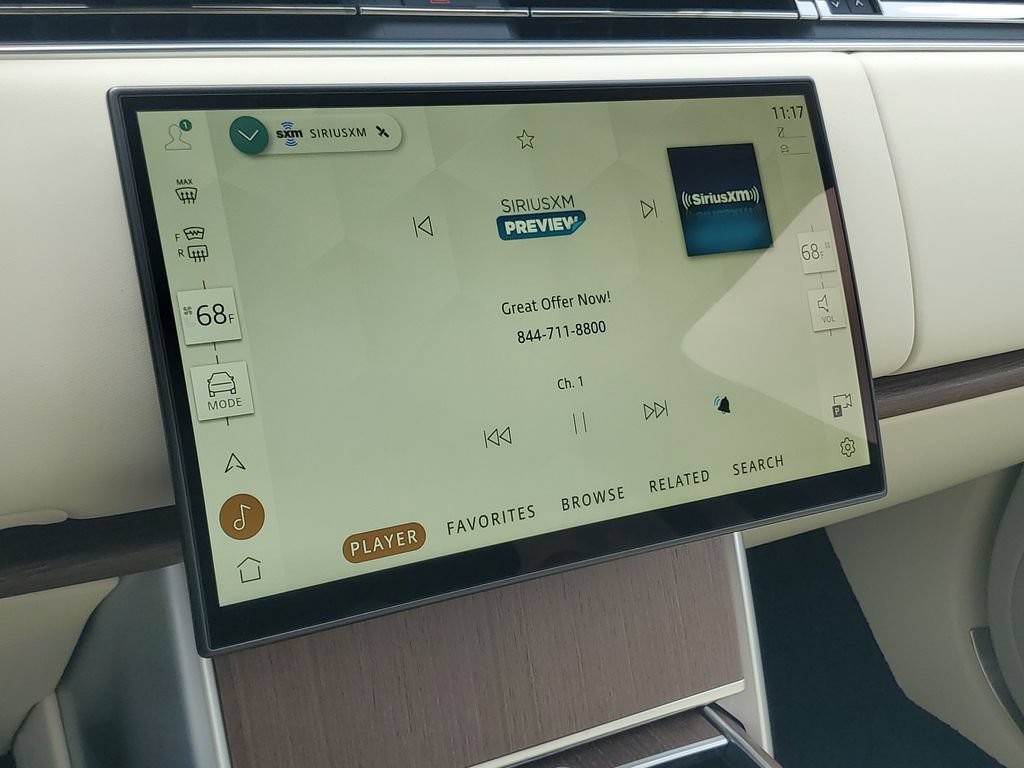 New 2026 Land Rover Range Rover Long Wheelbase SE AWD/4WD image 18