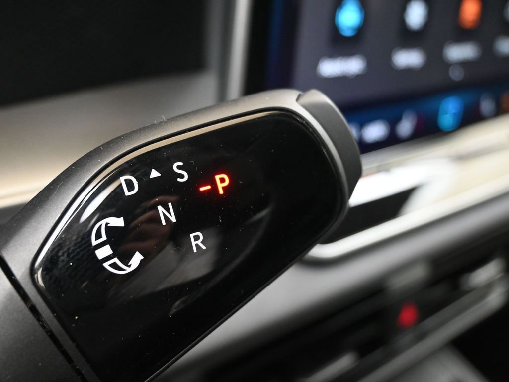 New 2026 Volkswagen Tiguan SE image 29