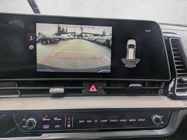 Used 2023 Kia Sportage EX image 18