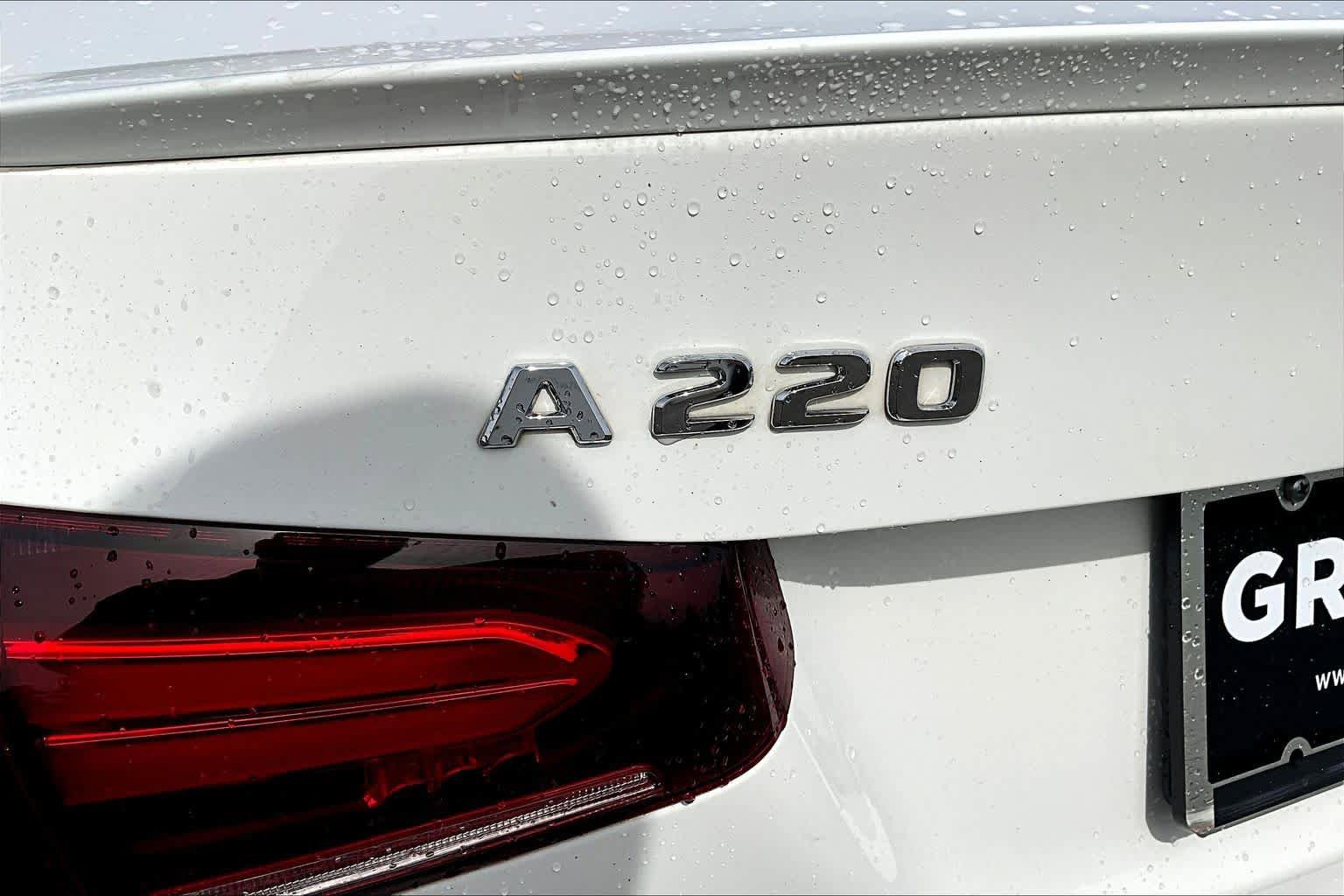 Used 2020 Mercedes-Benz A 220 image 30