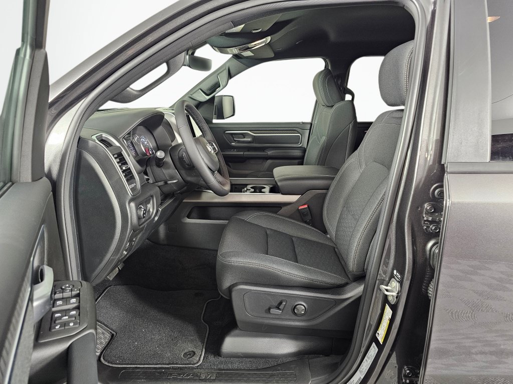 New 2026 RAM 1500 Big Horn AWD/4WD image 18