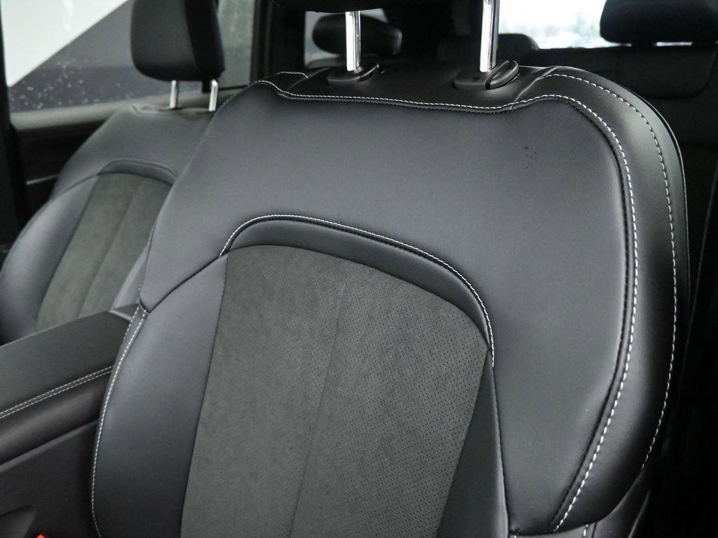 New 2026 Jeep Grand Cherokee Altitude image 13