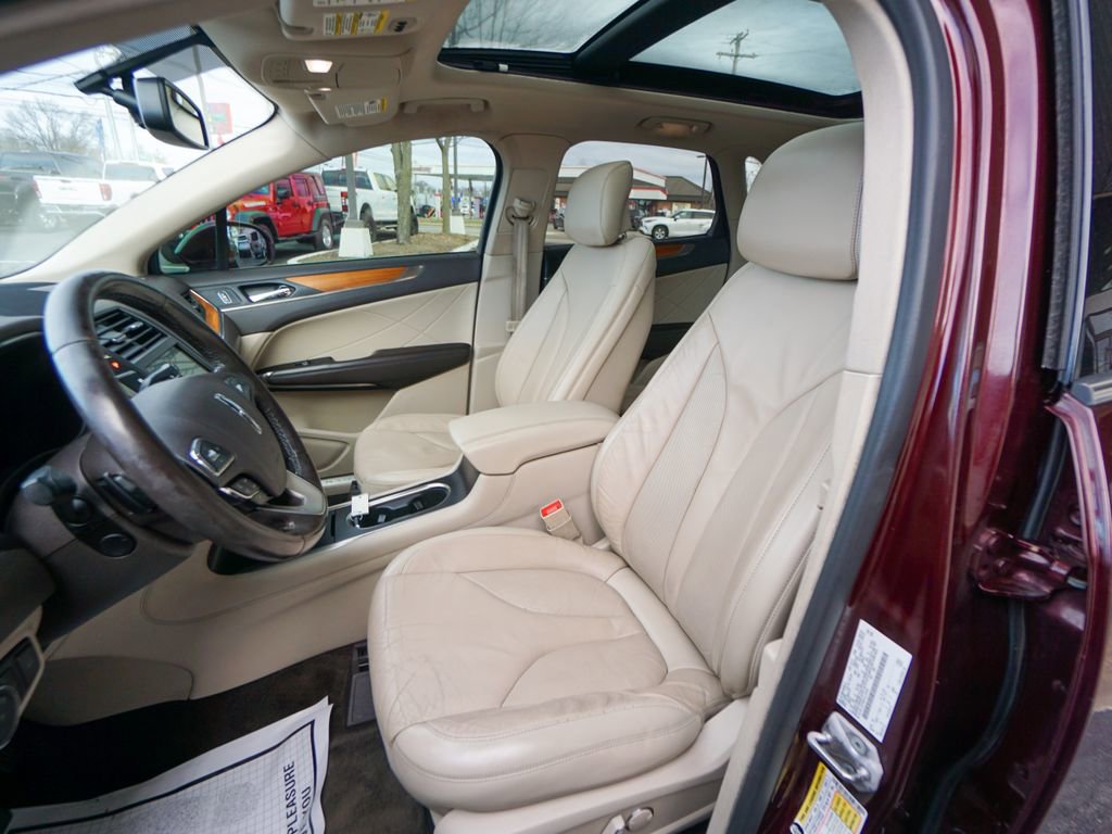 Used 2017 Lincoln MKC Select w/ Select Plus Package image 20