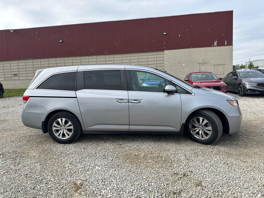 Used 2016 Honda Odyssey SE image 12