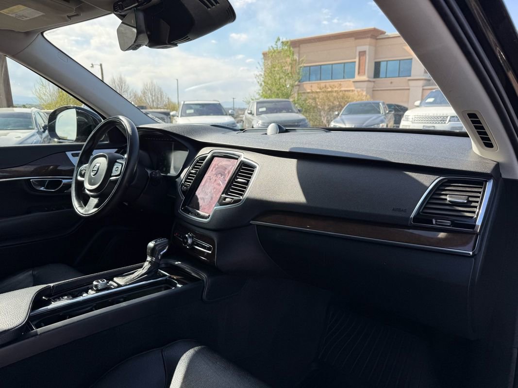Used 2016 Volvo XC90 T6 Momentum w/ Momentum Plus Package AWD/4WD image 32
