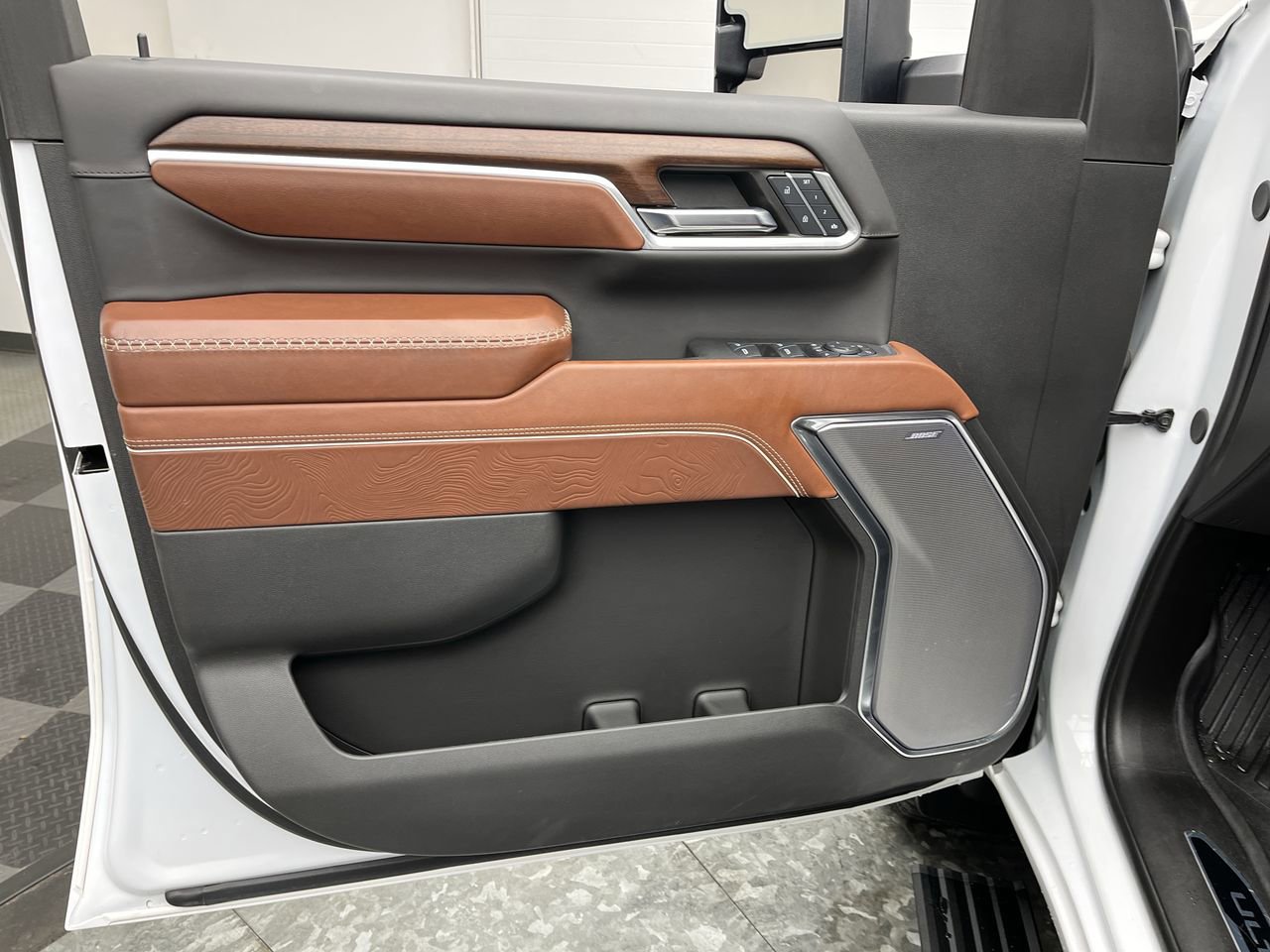 Certified 2024 GMC Sierra 2500 Denali Ultimate image 10