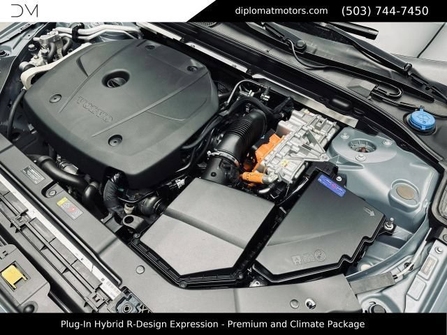 Used 2022 Volvo S60 T8 R-Design Expression w/ Premium Package AWD/4WD image 50