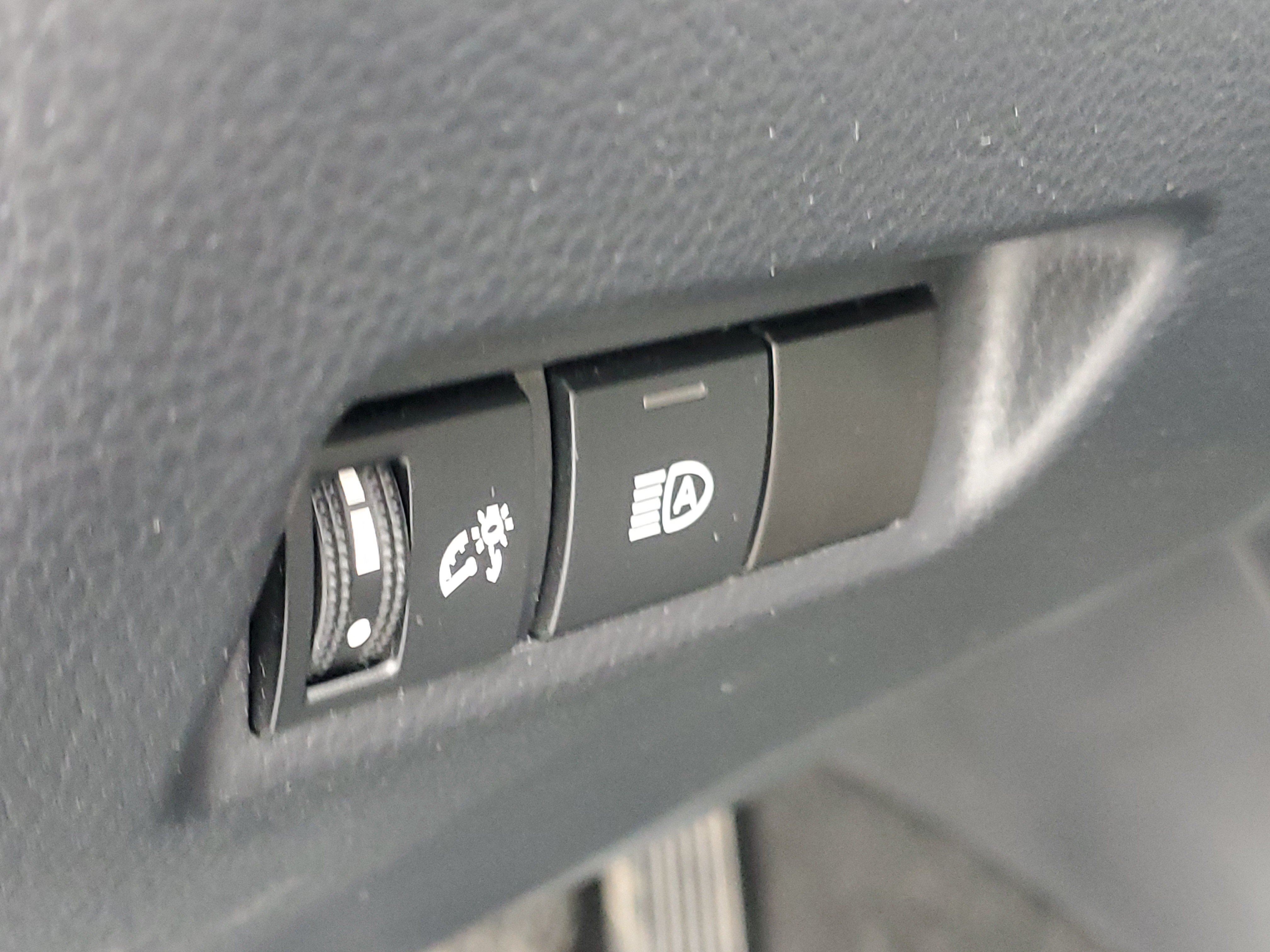 Certified 2024 Toyota RAV4 LE AWD/4WD image 20