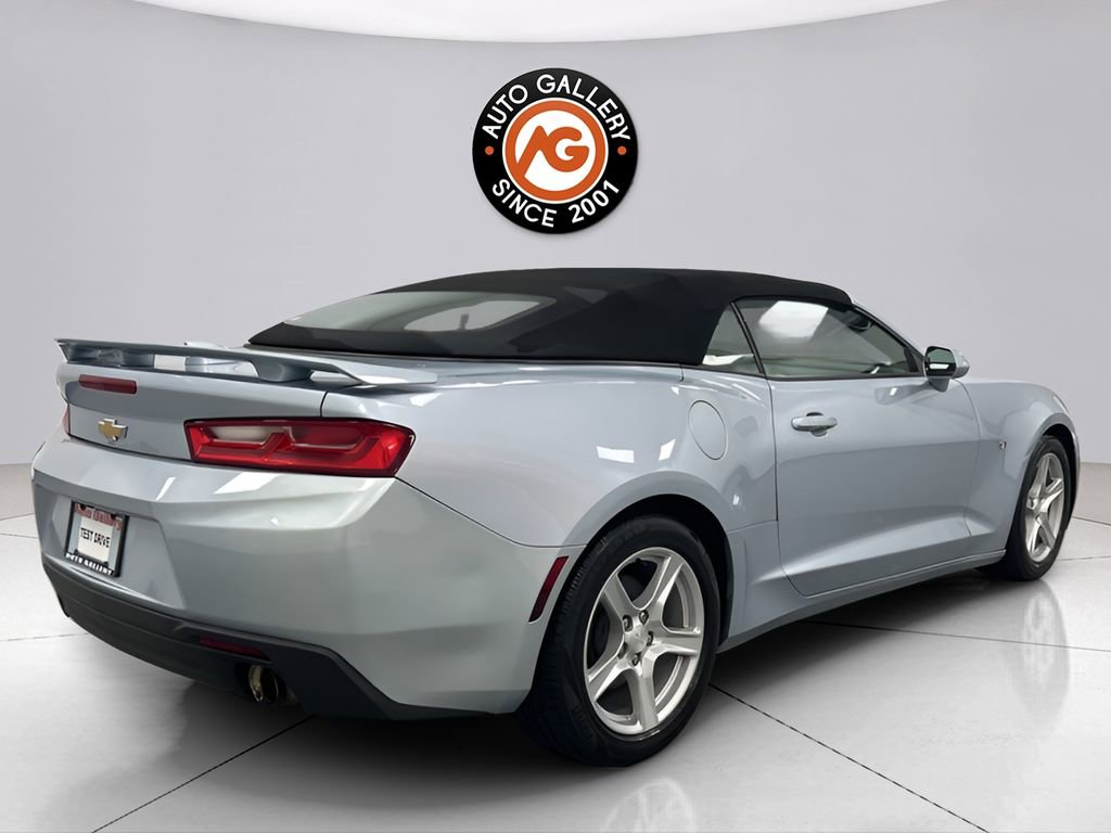 Used 2018 Chevrolet Camaro LT image 7