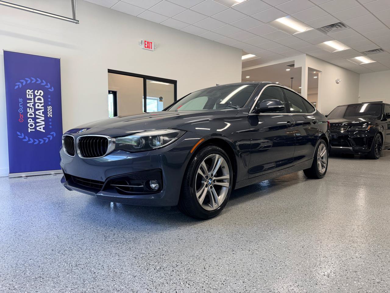 Used 2017 BMW 330i Gran Turismo xDrive AWD/4WD image 4