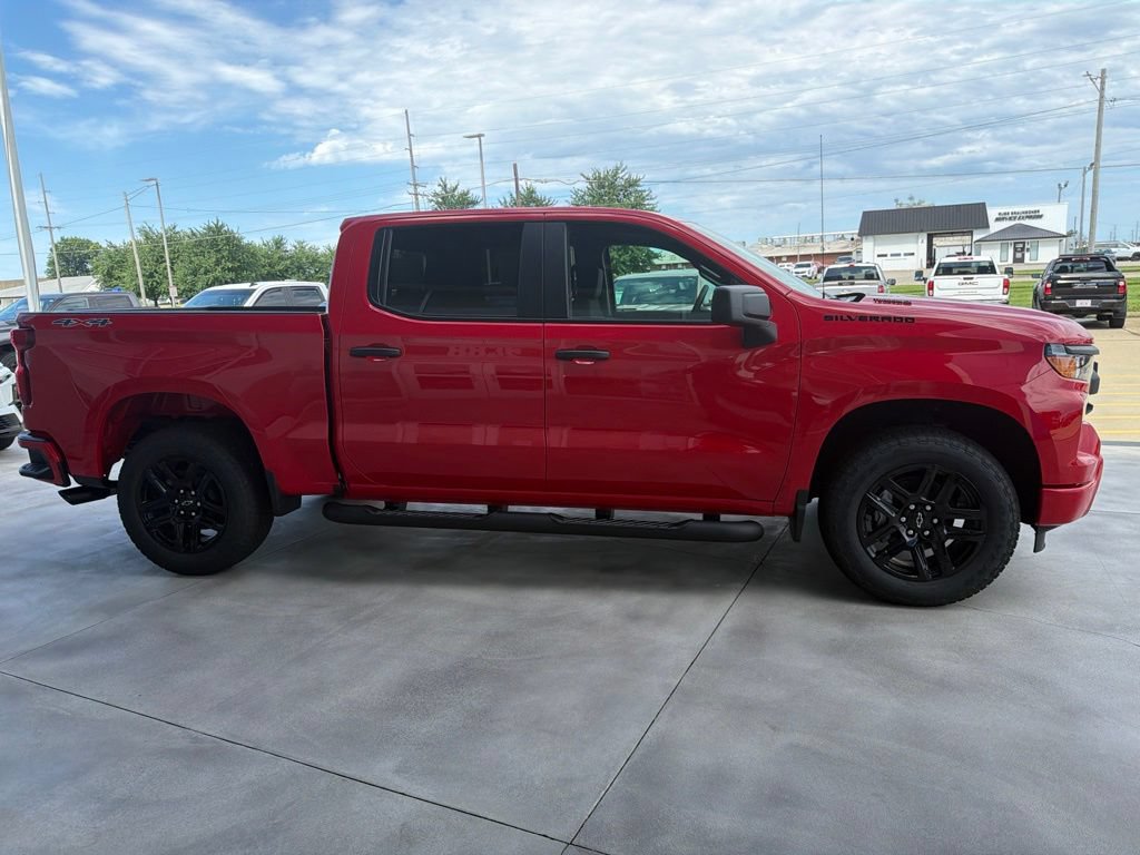 New 2026 Chevrolet Silverado 1500 Custom w/ Turbomax Blackout Package AWD/4WD image 10