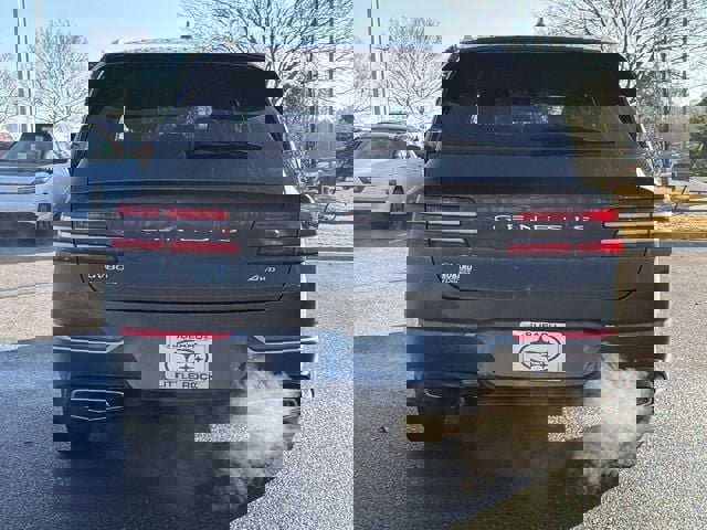 Used 2024 Genesis GV80 2.5T image 4
