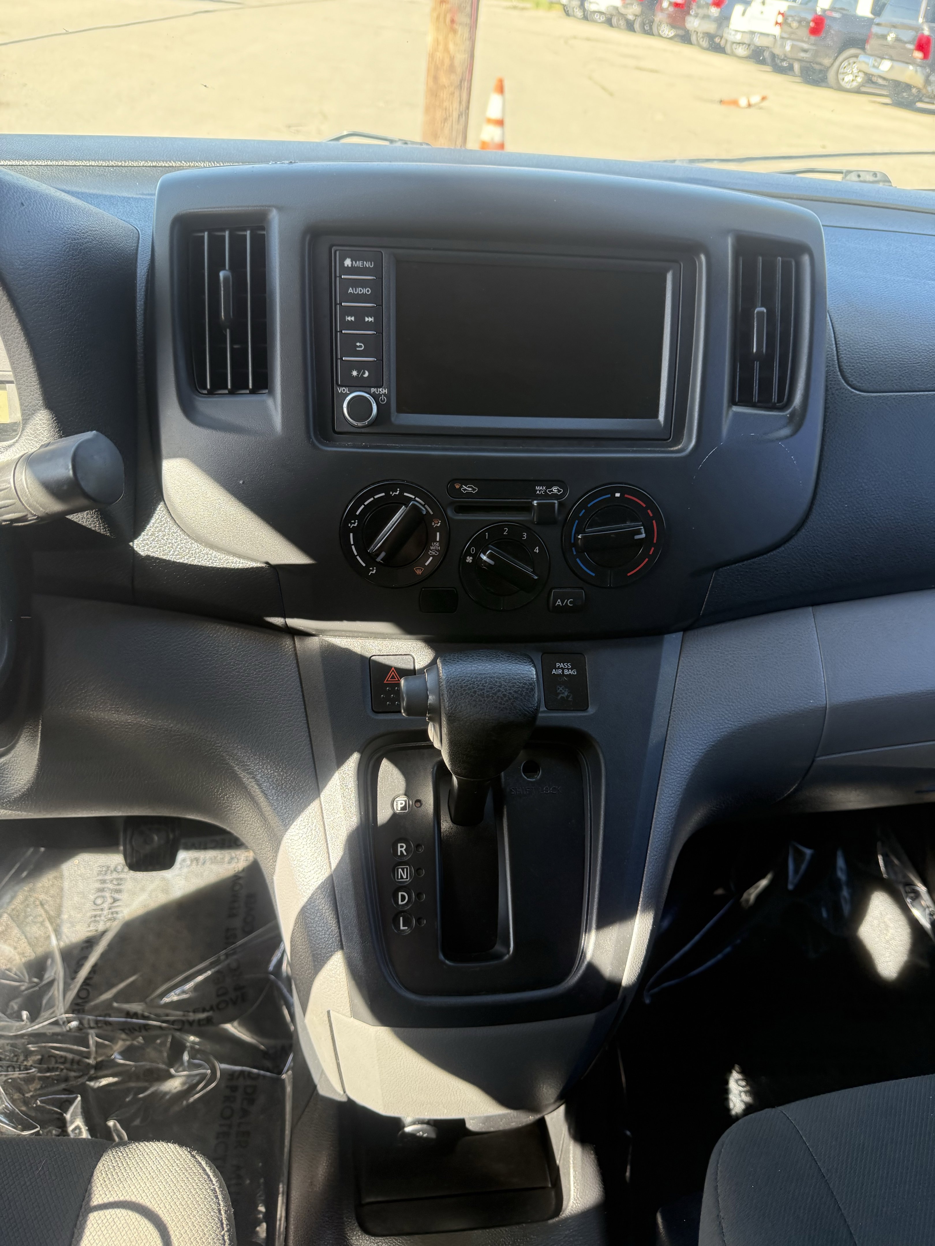 Used 2020 Nissan NV200 S FWD image 11