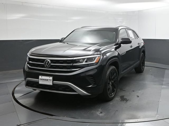 Used 2022 Volkswagen Atlas Cross Sport SE w/ Panoramic Sunroof Package