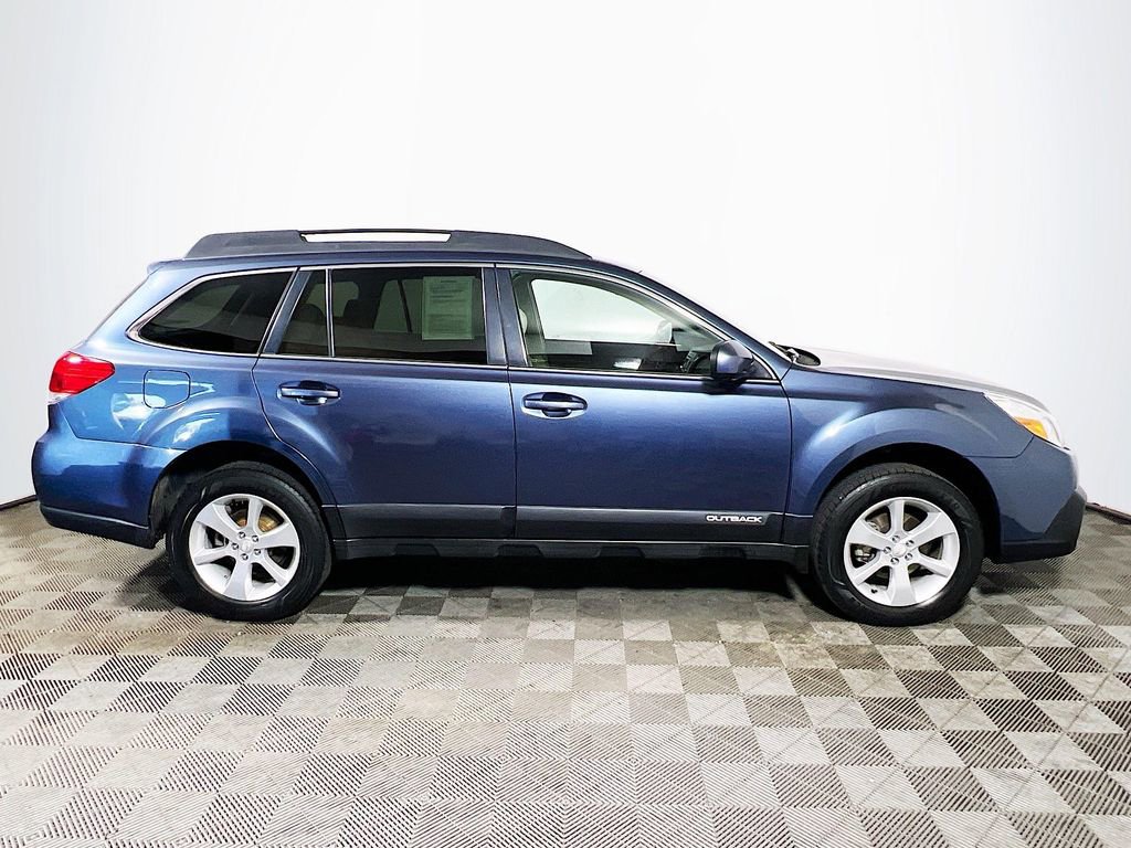 Used 2014 Subaru Outback 2.5i Premium AWD/4WD image 8
